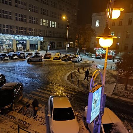Апартаменти Трехкімнатні В Самому Центрі Для 6-Х ลวีฟ ภายนอก รูปภาพ